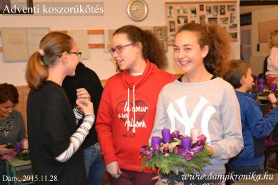 Adventi_koszoru_2015_ 040